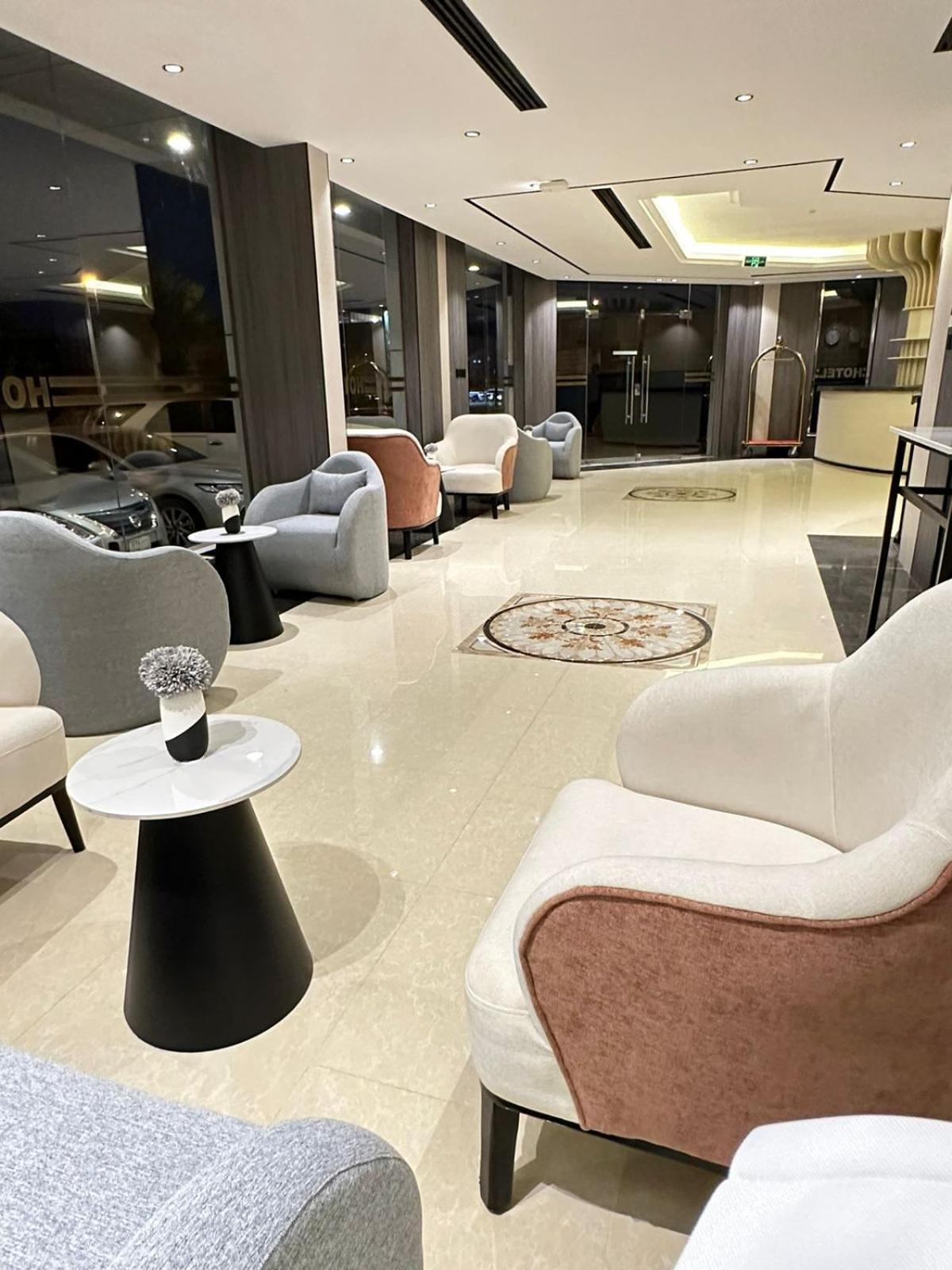 Xyz Hotel Qurtoba Рияд Екстериор снимка