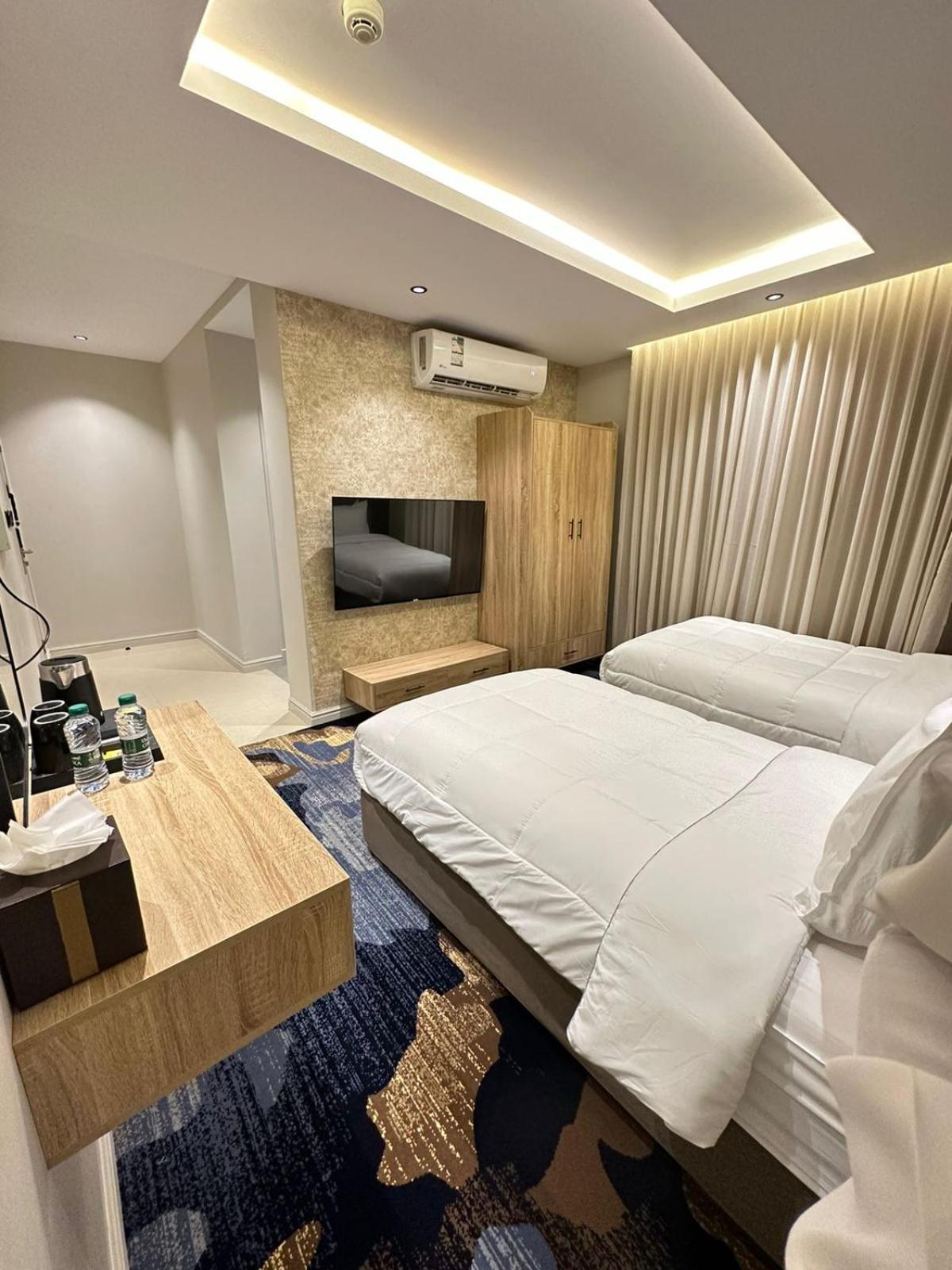 Xyz Hotel Qurtoba Рияд Екстериор снимка